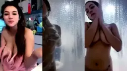 Kak Mozara Telanjang Bulat Live Mandi Video by PornGo