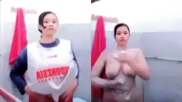 Putri Fatikah di Kamar Mandi Video by IXXX