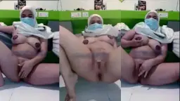 Toge Pakai Mukenah Colok Memek Video by PornTrex