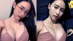 Mahasiswi Cantik Berkacamata Toket Gede Part 1 Video by PornHub