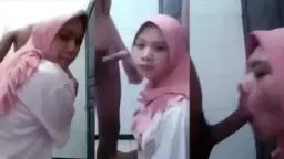 Terbaru Jilbab Pink Nyepong Kontol Panjang Video by PornTrex Terbaru Jilbab Pink Nyepong Kontol Panjang Video by PornTrex