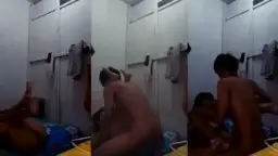 Malem Minggu Pecah Perawan Pacar Video by YouJizz