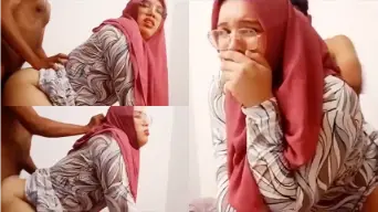 Guru Ngaji Jilbab Pink Dientot Berondong Video by PornOne