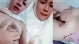 Ukhti Pakai Mukenah Bugil Binal Video by KingBokep