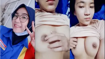 Diah Pratiwi Kasir Indomaret Buka Jilbab Video by PornTrex Diah Pratiwi Kasir Indomaret Buka Jilbab Video by PornTrex