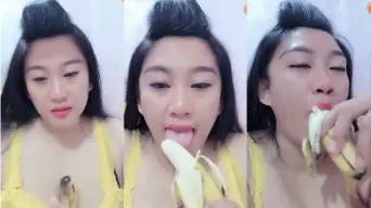 Live Puspita Nyepong Pisang Godain Pascol Video by Eporner