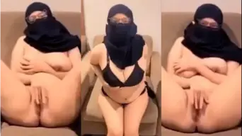 Lisaaa Queen Hijab Toge Viral 03 Video by PornTrex Lisaaa Queen Hijab Toge Viral 03 Video by PornTrex