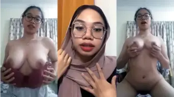 Tiktokers Ukhti Kacamata Hijab Tersebar Video by SpankBang