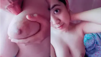 Nadia Nazami Goyang Ebot Toket Mantul Video by simontok