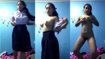 Bocah SM_P Pamer Body Pulang Les Video by SangeLink Bocah SM_P Pamer Body Pulang Les Video by SangeLink