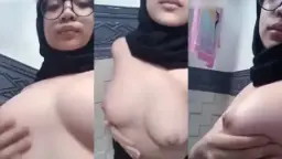 Ukhti Toket Gede Binal Banget Video by PornHub
