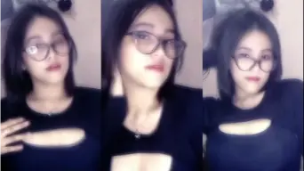 Elya Daun Masih Muda Kacamata Idaman Banget Video by Eporner